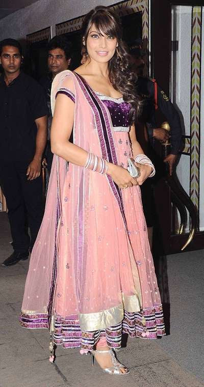 Bipasha Basu in Pink anarkali suit