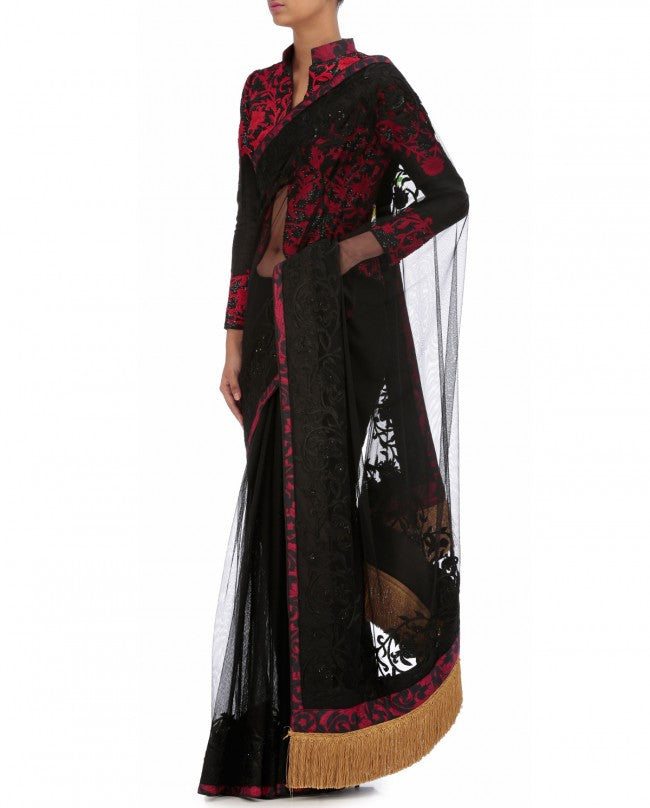 Black color saree with thread embroidery