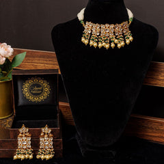 Emerald Green Ahmedabadi Paachi Kundan Choker Necklace Jahan