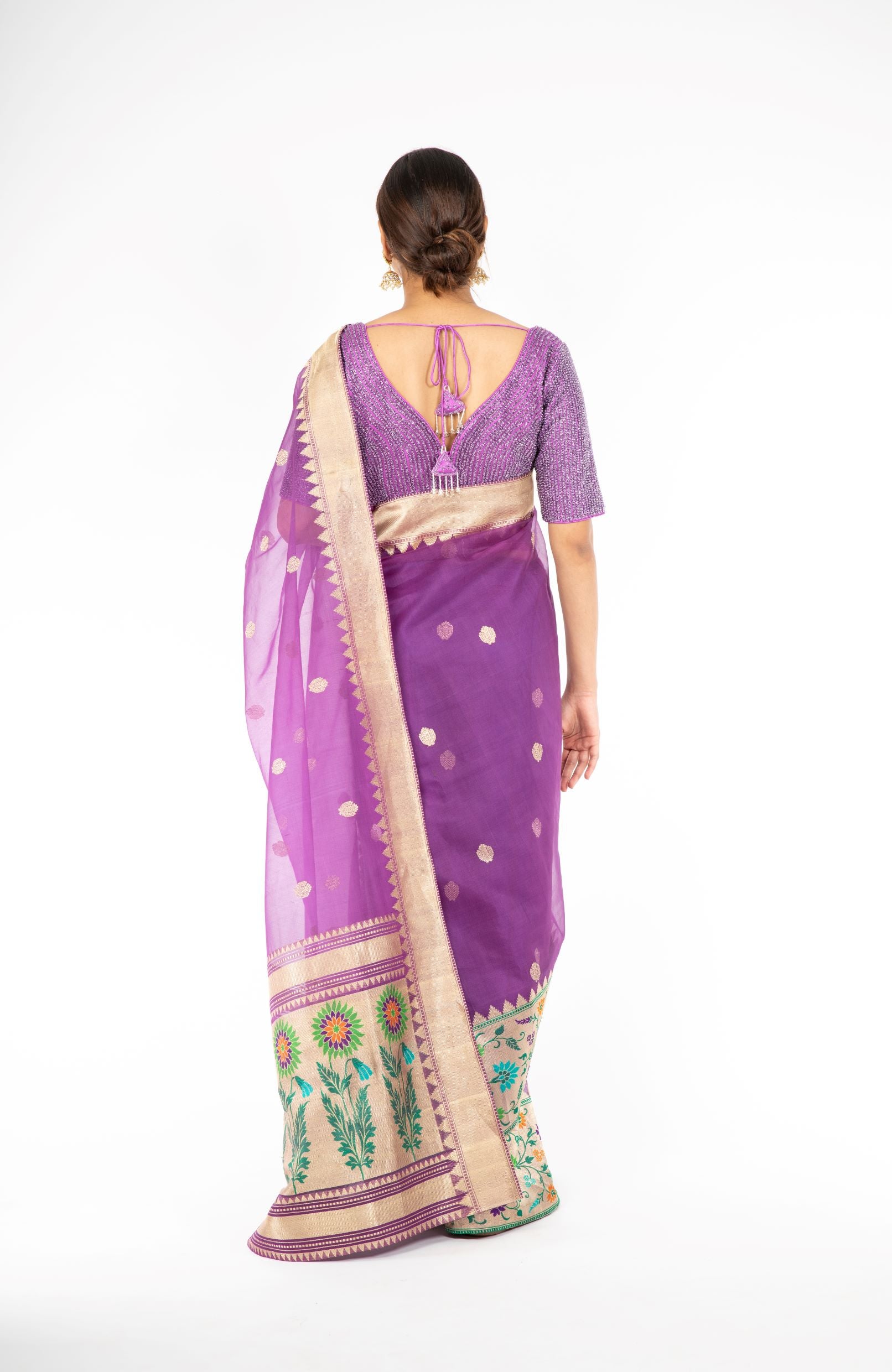 Engrossing Bright Violet Handloom Saree with Paithani Border and Pallu