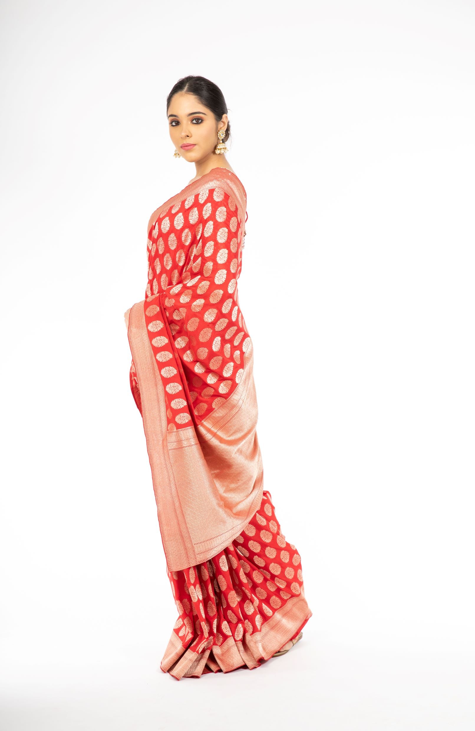 Pleasant Red Color Handloom Pure Silk Saree