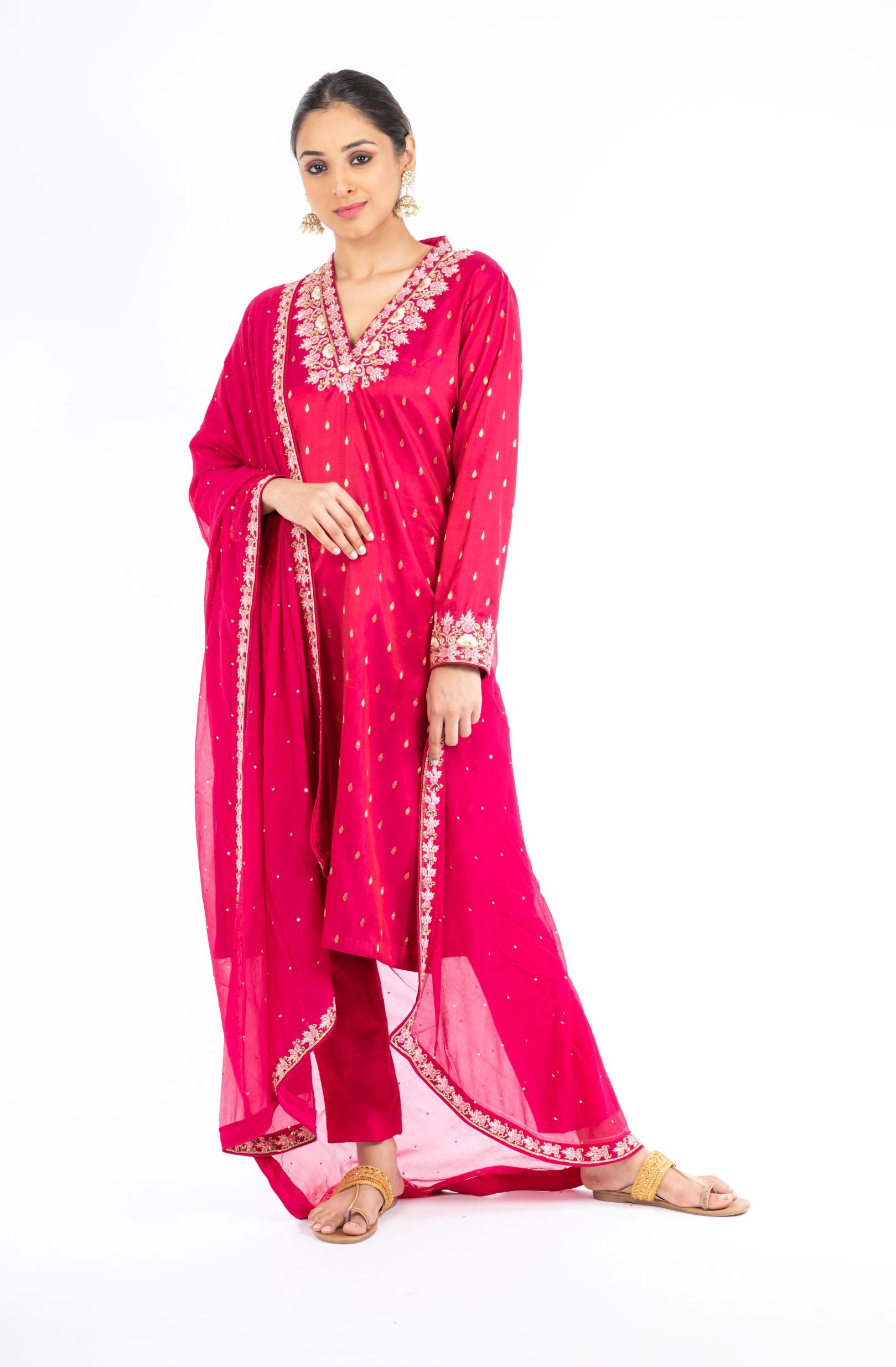 Beauteous Raspberry Pink Color Handloom Silk Salwar Kameez
