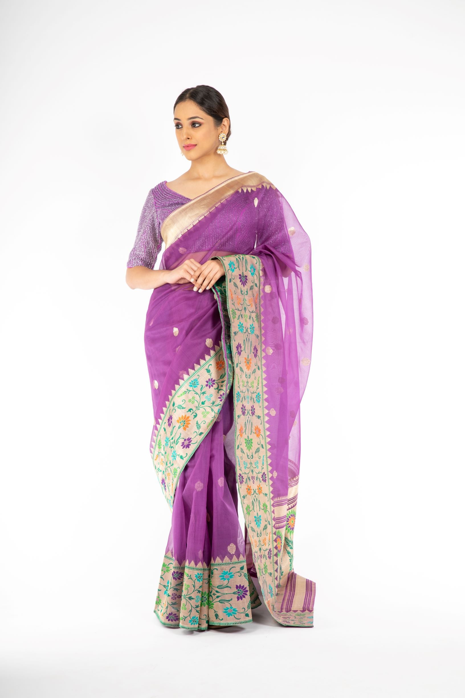 Engrossing Bright Violet Handloom Saree with Paithani Border and Pallu